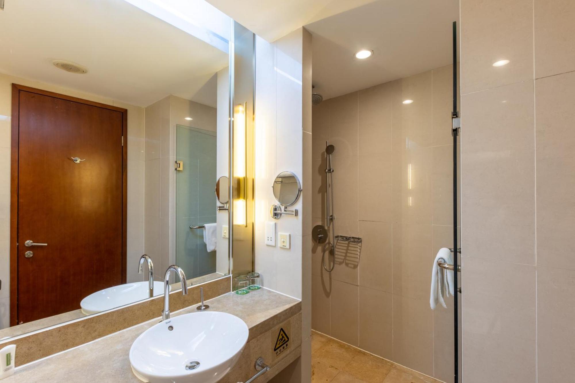 Holiday Inn Xiaoshan By Ihg Hangzhou Eksteriør billede